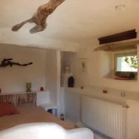 Chambres De Marianne Homestay *